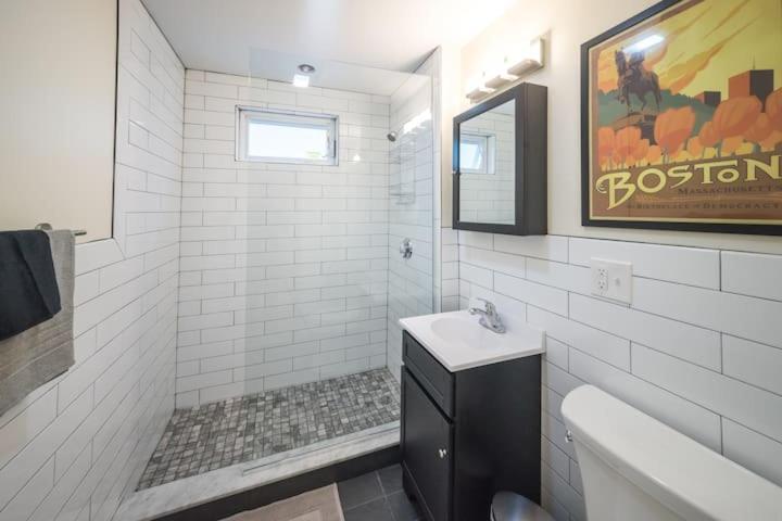 The Boston Rental - Multiple Floorplans Exterior photo